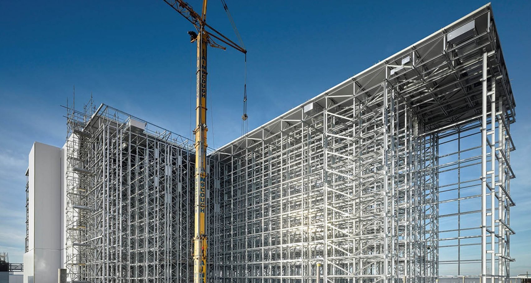 AstraZeneca, AZ, warehouse, manufacturing, pharmaceutical, cleanroom, clean room, BES, Boulting, temperature controlled, design and build, contractor